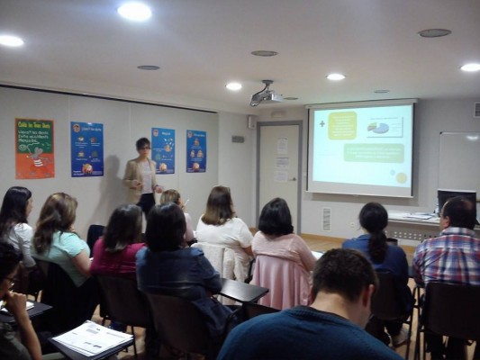 El Colegio de Enfermería acoge un curso de pseudoterapias que cuesta 90 euros