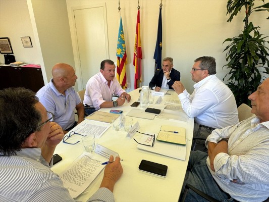 Barrachina asegura que el Consell trabaja 