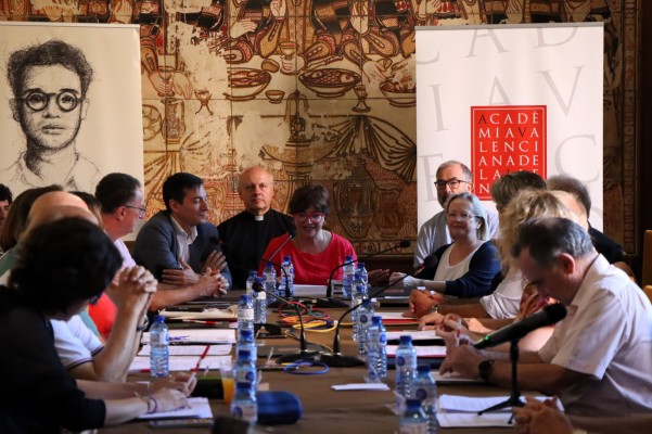 L'AVL celebra a Burjassot el centenari de Vicent Andrés Estellés
