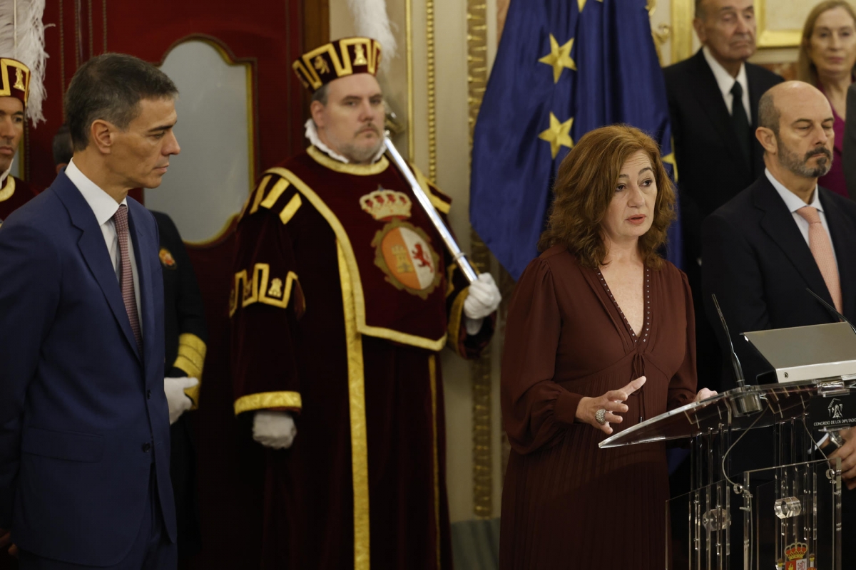Pedro Sánchez y Francina Armengol. - Foto: EFE/CHEMA MOYA Pedro Sánchez y Francina Armengol.
