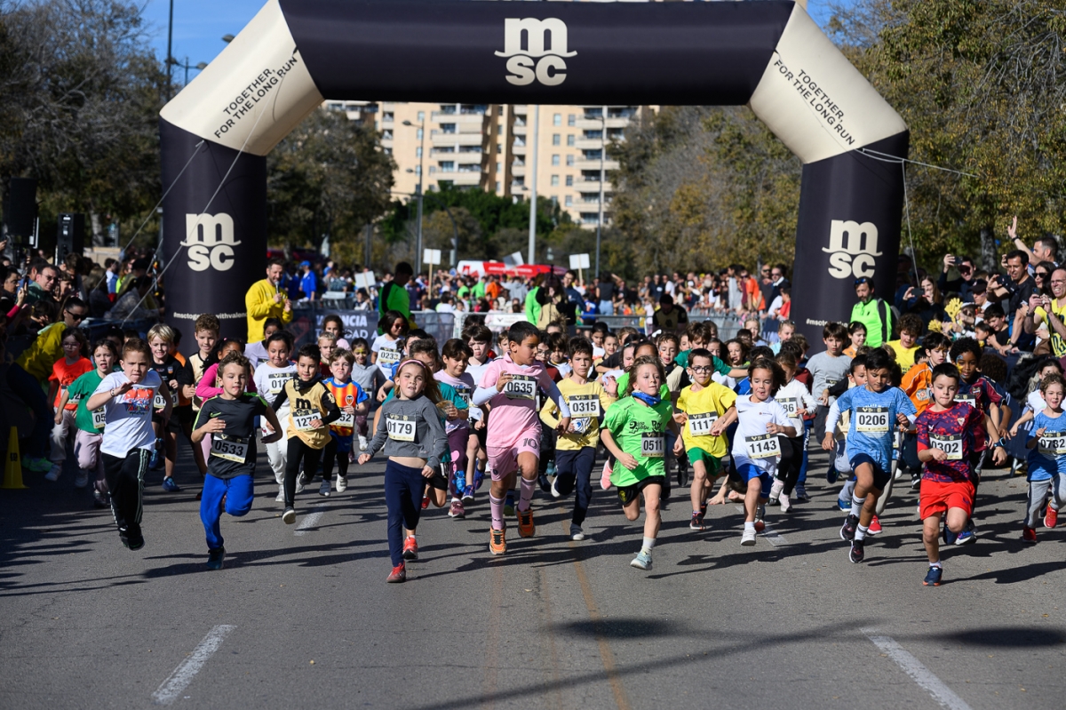 Las mejores imágenes del Mini Maratón Valencia MSC 2025
