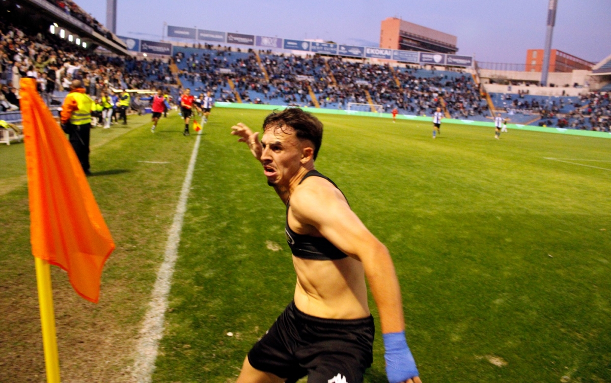 Rafa de Palmas tras marcar - Foto: LOF Rafa de Palmas tras marcar