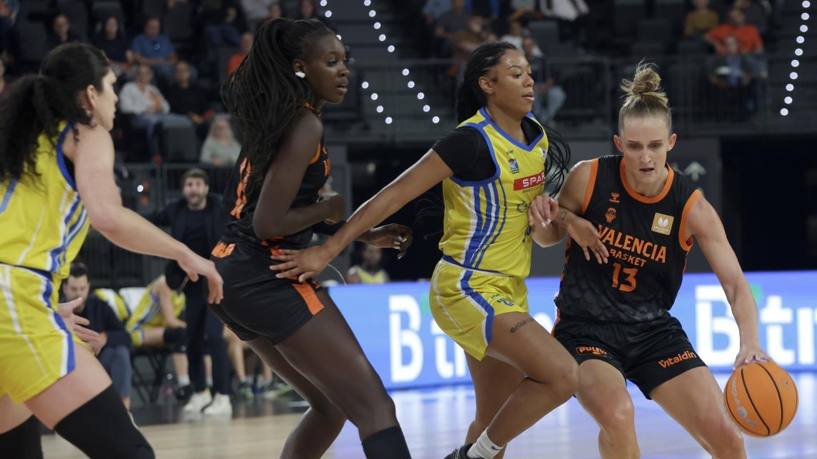 Valencia Basket se reencuentra con la victoria en el regreso de Ouviña