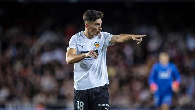 Pepelu: “El equipo ha empujado y gracias también al empuje de la afición ha logrado el gol”