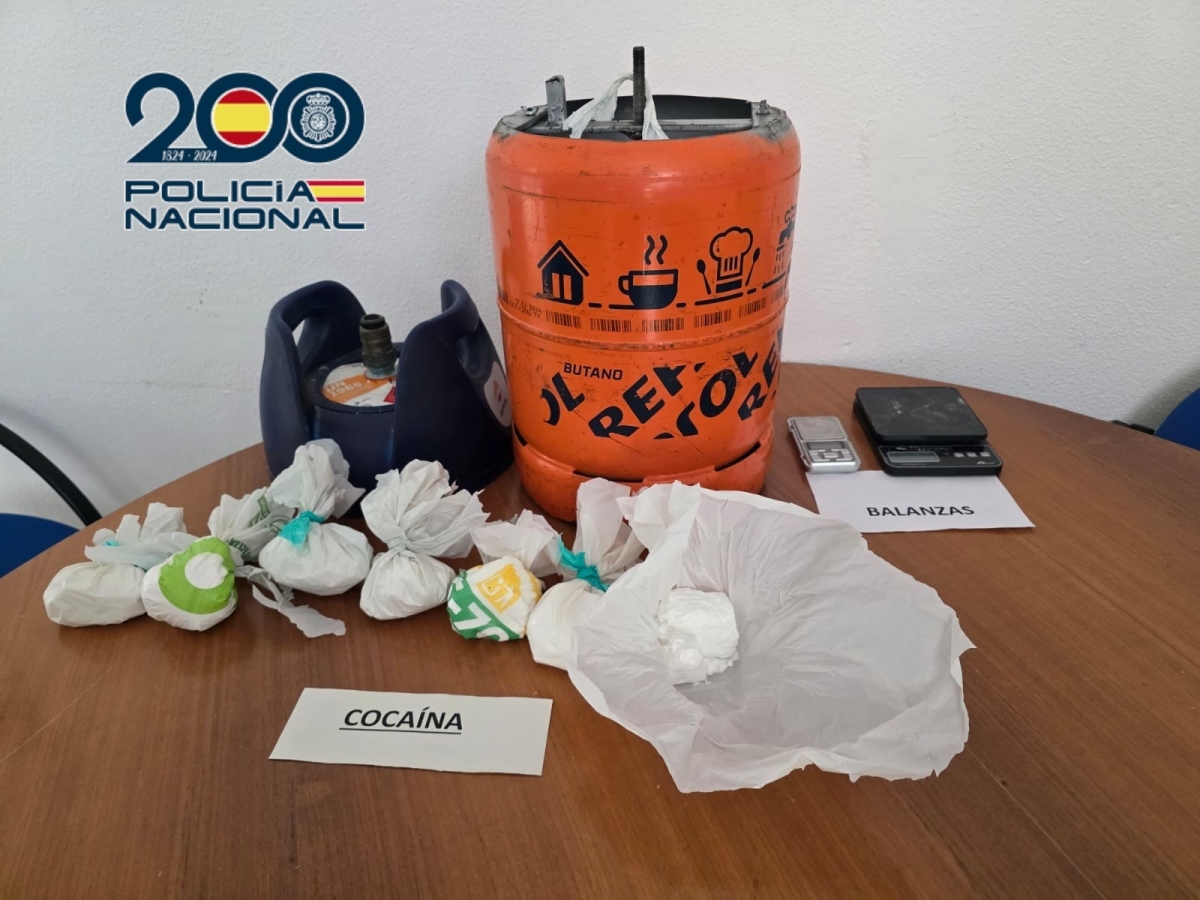 Desmantelan un punto de venta de droga en Alicante e intervienen más de 700 gramos de cocaína