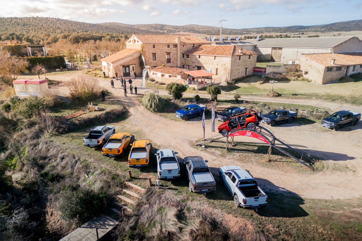 Ford presenta 'Ranger Ready', un programa que forma a los conductores de pick-ups, verdaderos héroes de la carretera