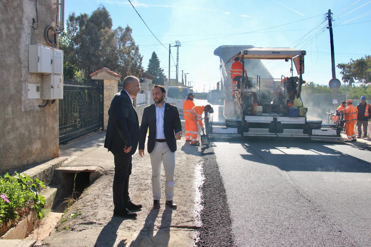 Castelló ampliará en 2026 la mejora de viales con un nuevo plan de asfaltados en todos los distritos