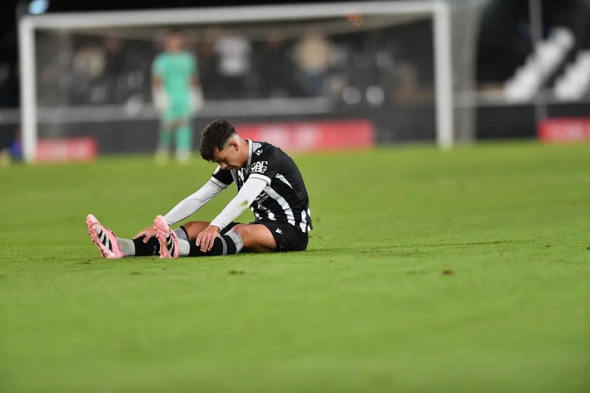 Cedidos Levante UD: Edgar Alcañiz pierde el derbi murciano