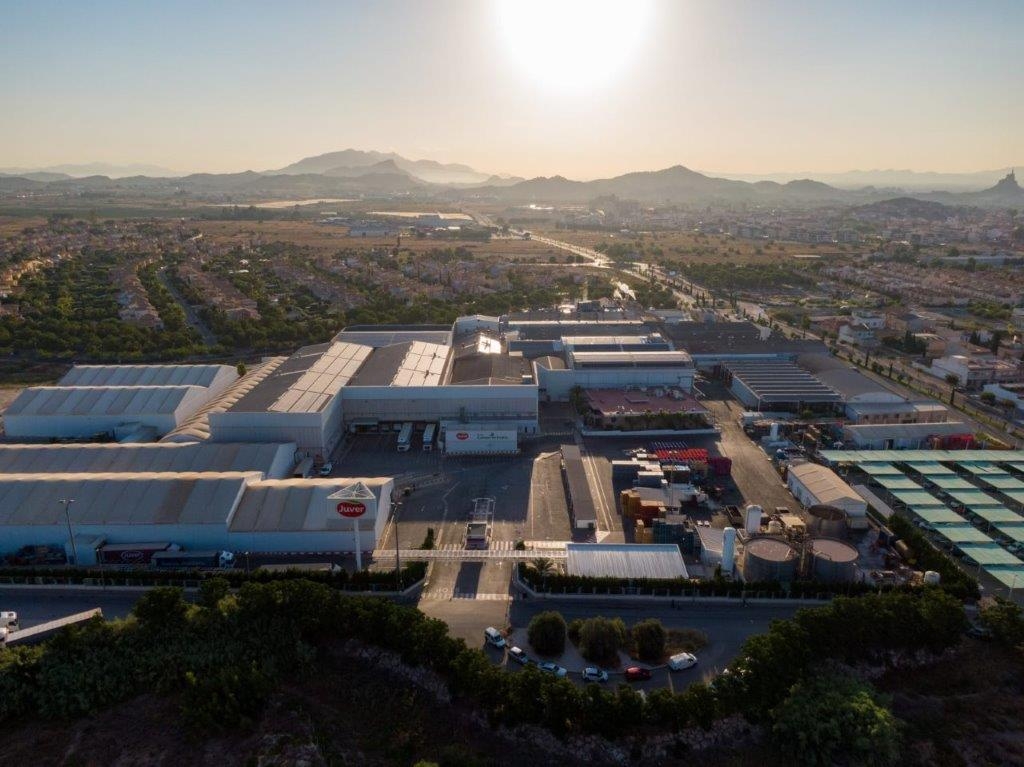 Juver invierte 12,6 millones en modernización industrial y transformación tecnológica mientras mejora sus resultados