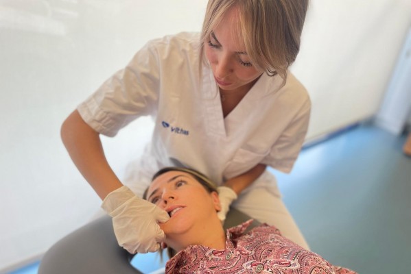 El fisioterapeuta, figura clave en
el tratamiento de la articulación
de la mandíbula, según Vithas