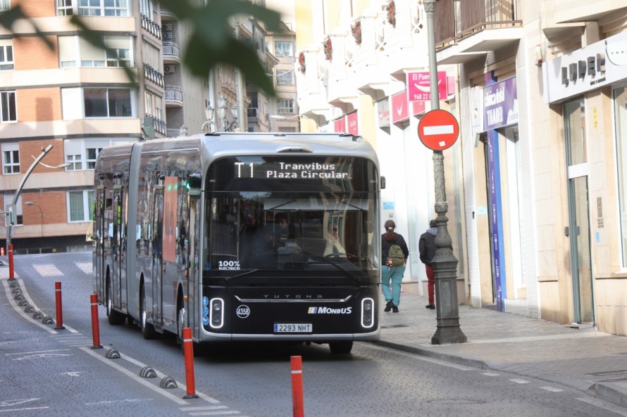 Así va la movilidad en Murcia: el BTR estrena autobuses pero tropieza con los semáforos y la falta de carril propio