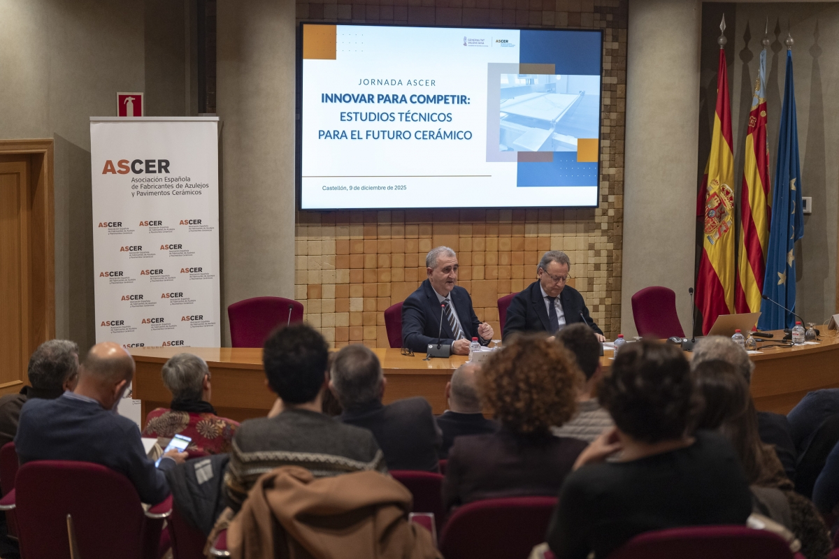 Baterías térmicas, captura de CO₂, cocción o IA: el azulejo da otro salto hacia la descarbonización y digitalización