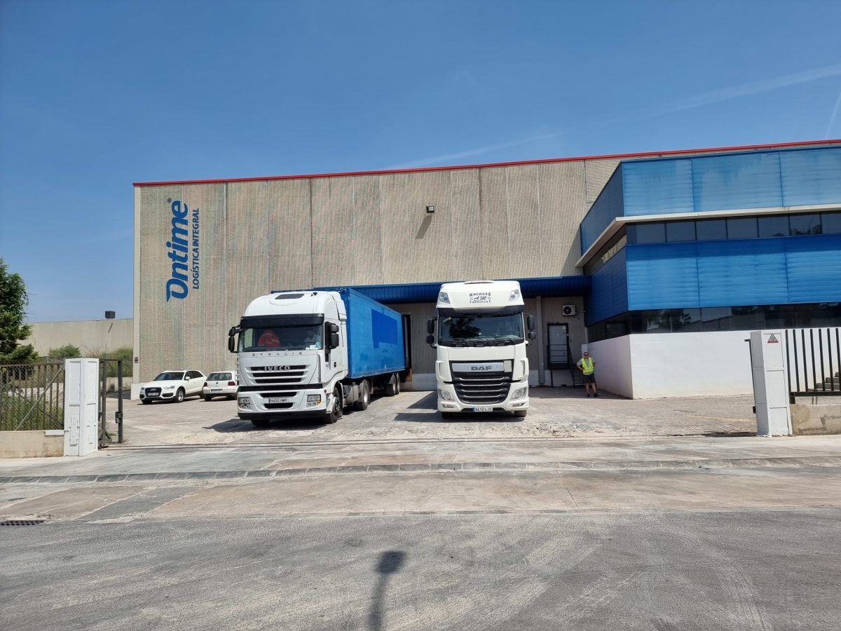 Una de las naves logísticas de Ontime. - Foto: Ontime