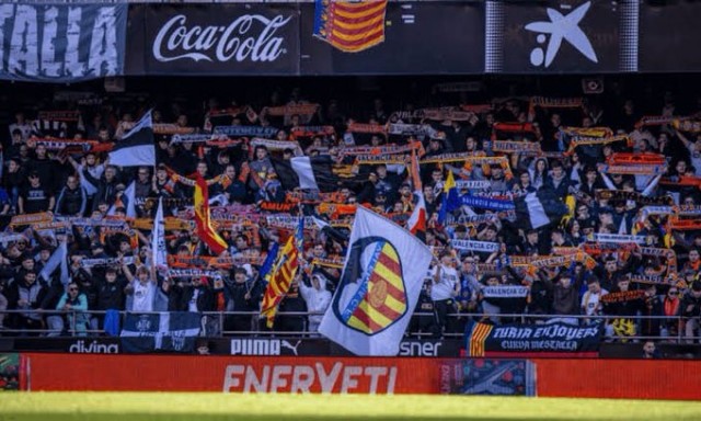 El Valencia CF sacará 302 abonos de media temporada en la Grada de Animación