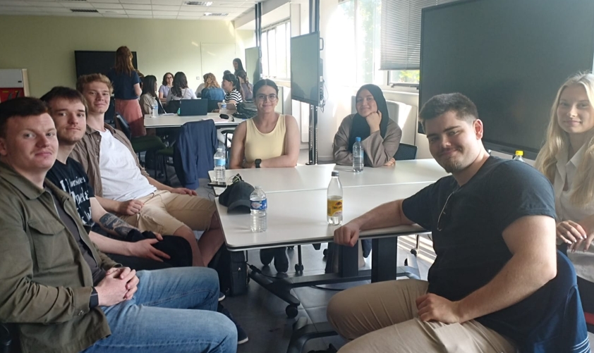 El proyecto Bagskol cumple un año analizando las claves de la enseñanza cultural en las escuelas