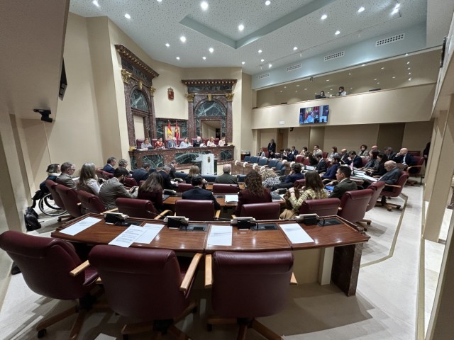 La Asamblea Regional apoya por unanimidad a la plantilla de Amazon en huelga en Murcia