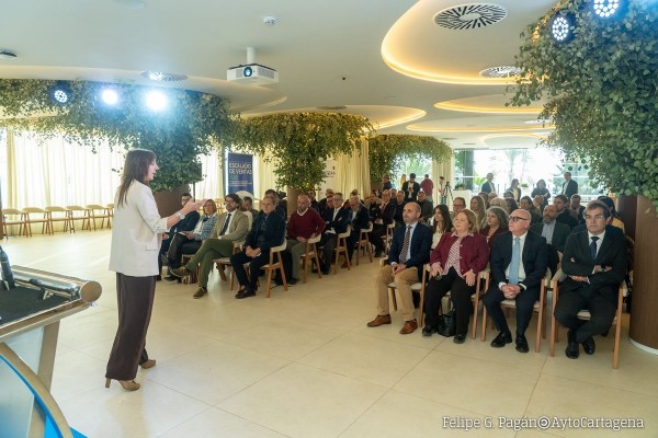 Cartagena reivindica su potencial marino en la jornada 'Impulsando la Economía Azul' organizada por COEC