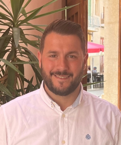 El portavoz de Vox en la Vila Joiosa, David Moreno, presenta su renuncia como concejal