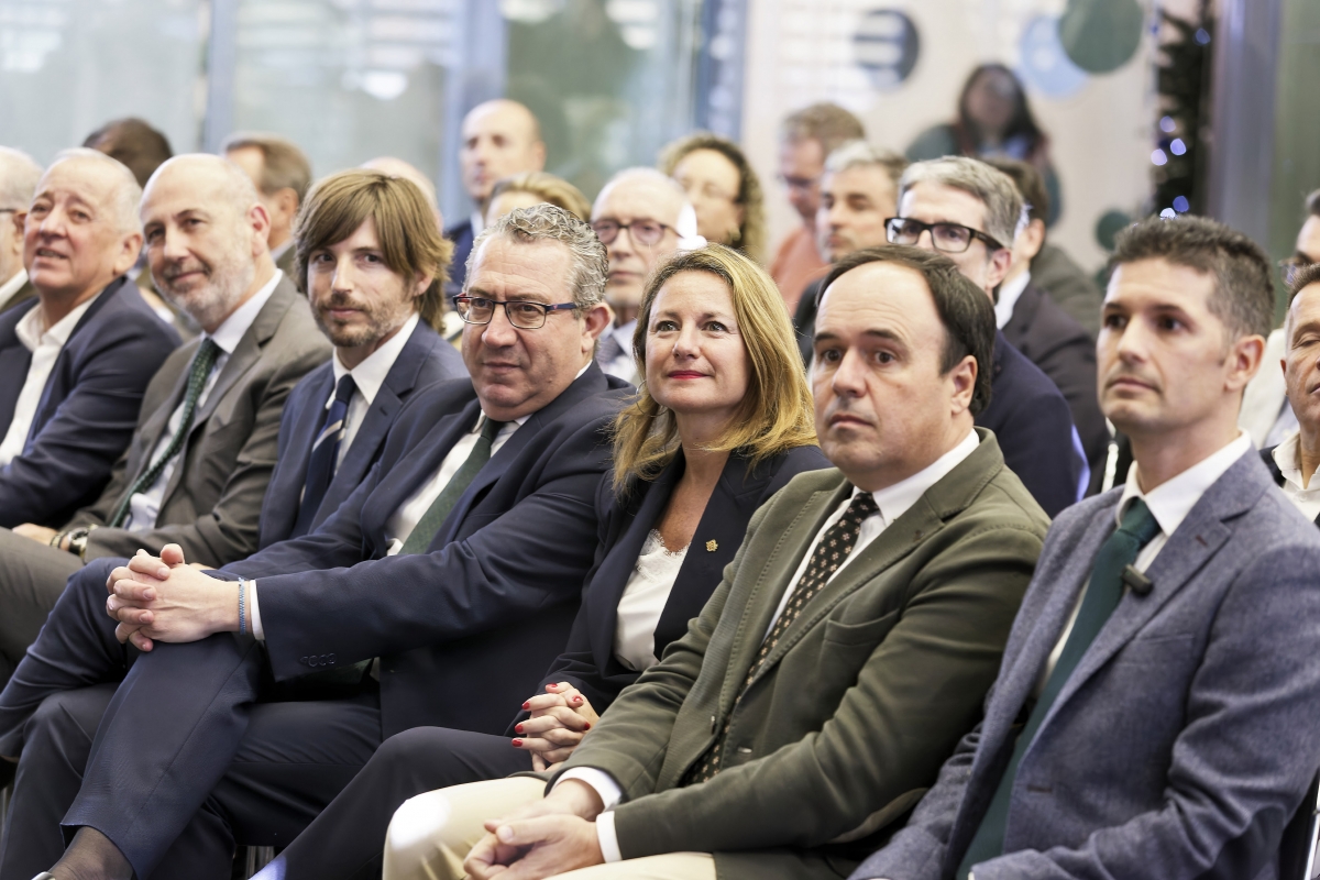 Acto de Navidad de la patronal hotelera Hosbec, en Castelló. - Foto: ANTONIO PRADAS Acto de Navidad de la patronal hotelera Hosbec, en Castelló.