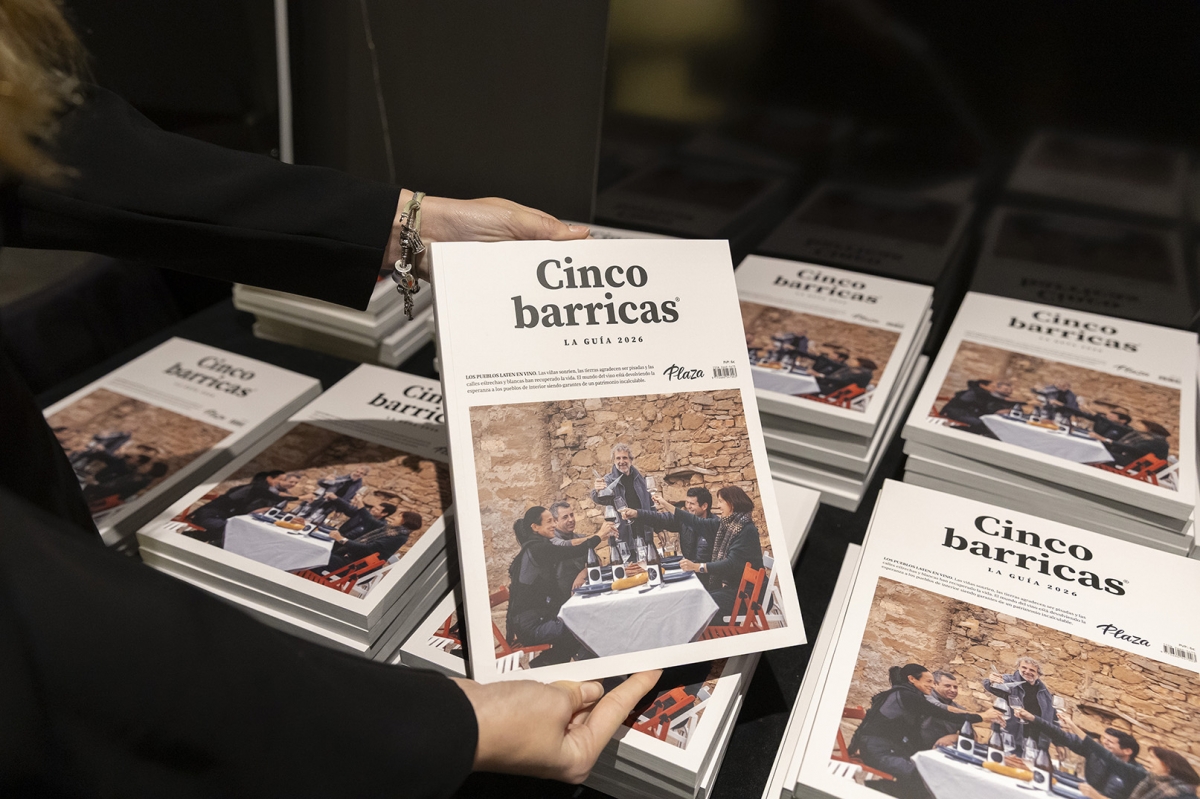 El vino devuelve vida a los pueblos en La Guía Cinco Barricas 2026
