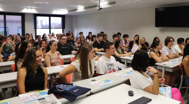 La Universidad CEU UCH en Elche comienza el curso 2024-2025 con 600 nuevos alumnos

