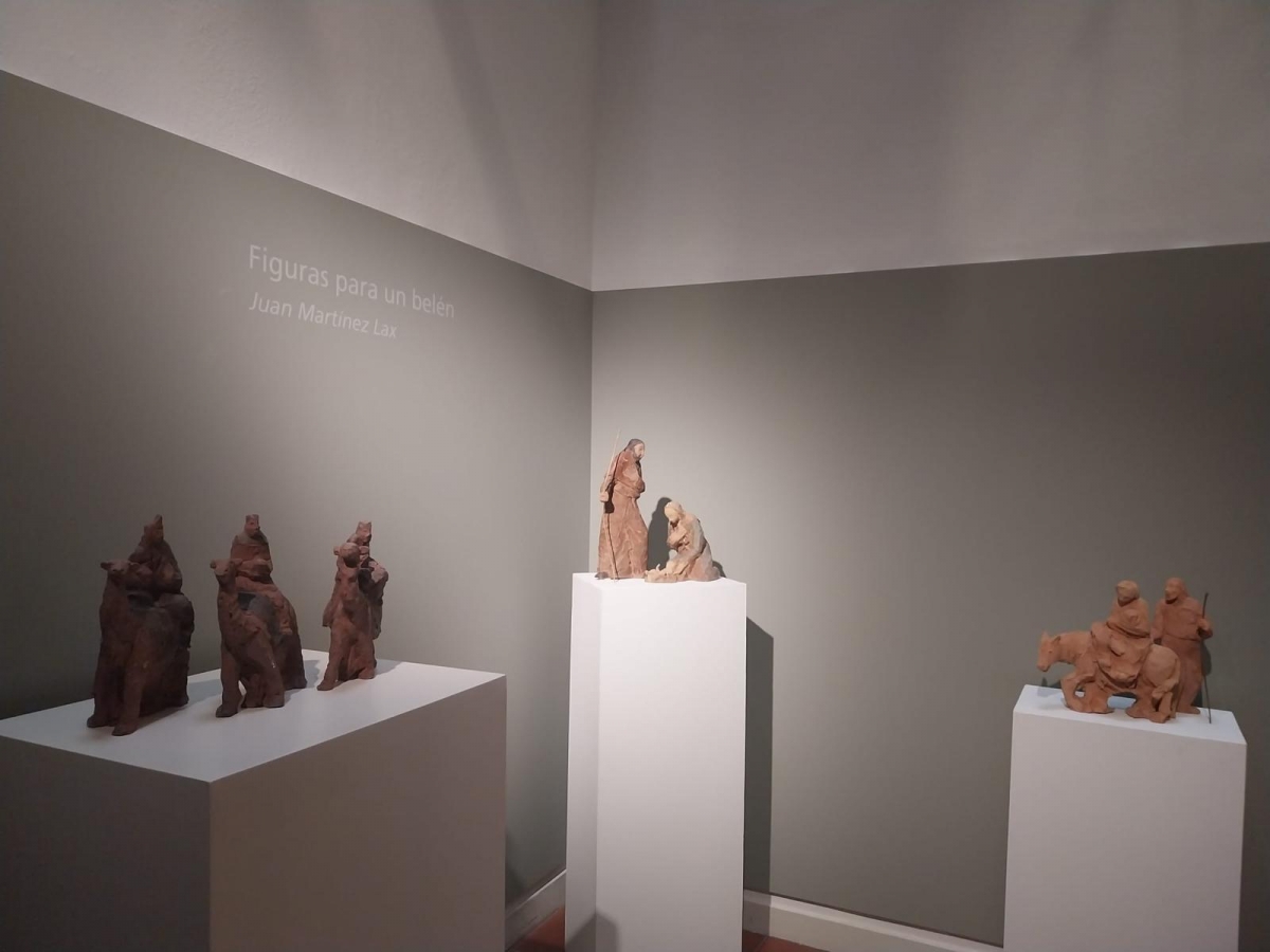 Murcia lanza su Ruta de Belenes desde el Museo Ramón Gaya con la exposición del artista Juan Martínez Lax