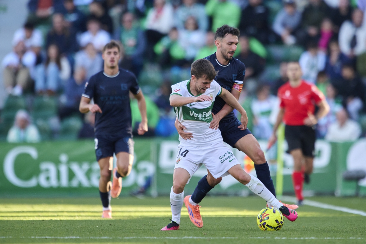 Abierta la negociación entre el Elche CF y Aleix Febas para que este continúe jugando de franjiverde