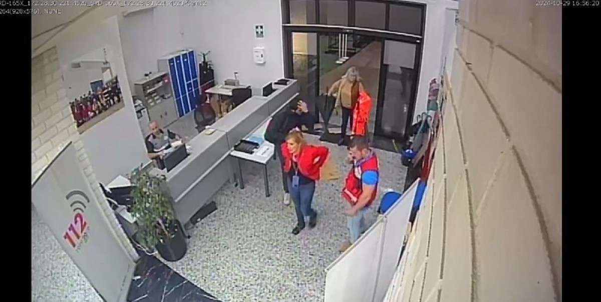 Imagen de Pradas llegando al Cecopi del 29O. - Firma: IMAGEN APORTADA A LA CAUSA DE LA DANA