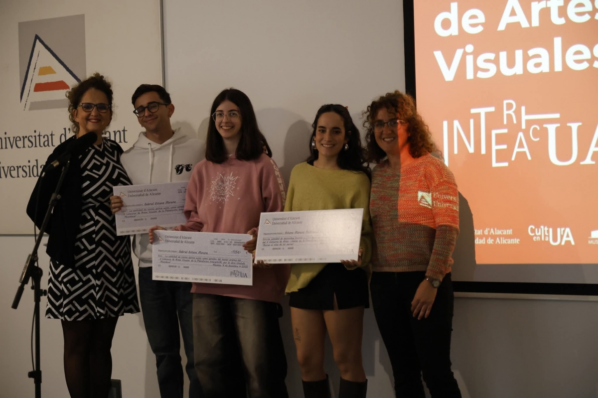 Jóvenes artistas de la UA exponen en el MUA con motivo de la V Muestra de Artes Visuales