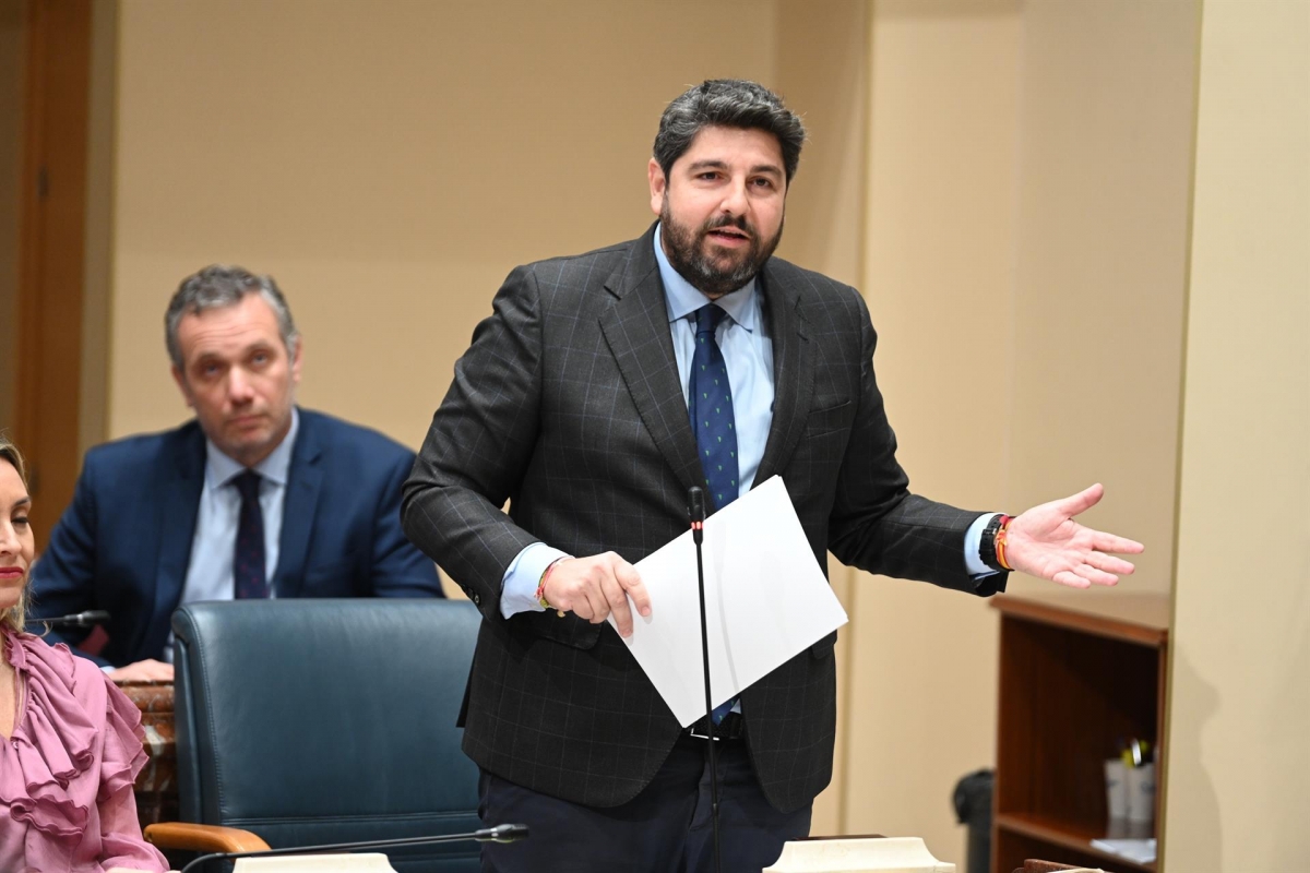 López Miras se reunirá con todos los grupos políticos y el sector para sacar adelante el proyecto de ley de vivienda asequible