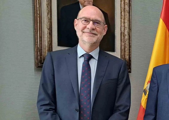 Los candidatos a director adjunto de la EUIPO: el español Iñíguez, el belga De Colvenaer y la polaca Demby-Siwek