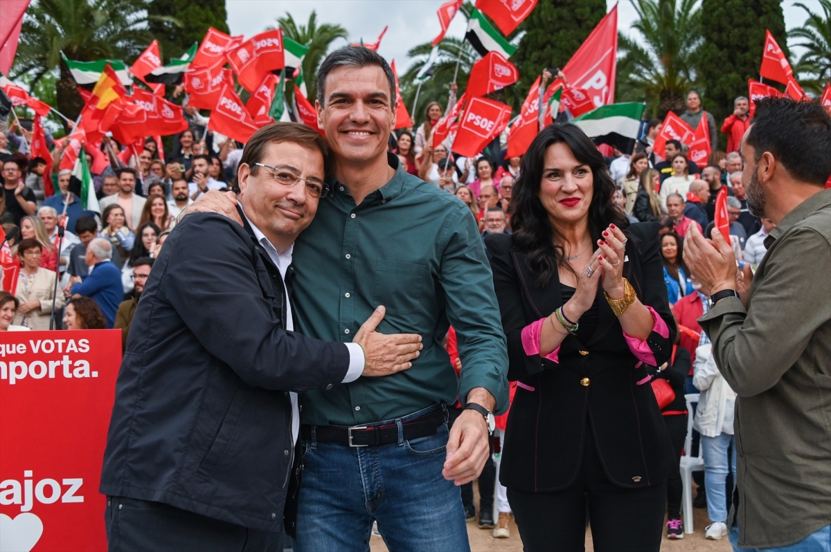 Pedro Sánchez y Guillermo Fernández Vara - Pedro Sánchez y Guillermo Fernández Vara