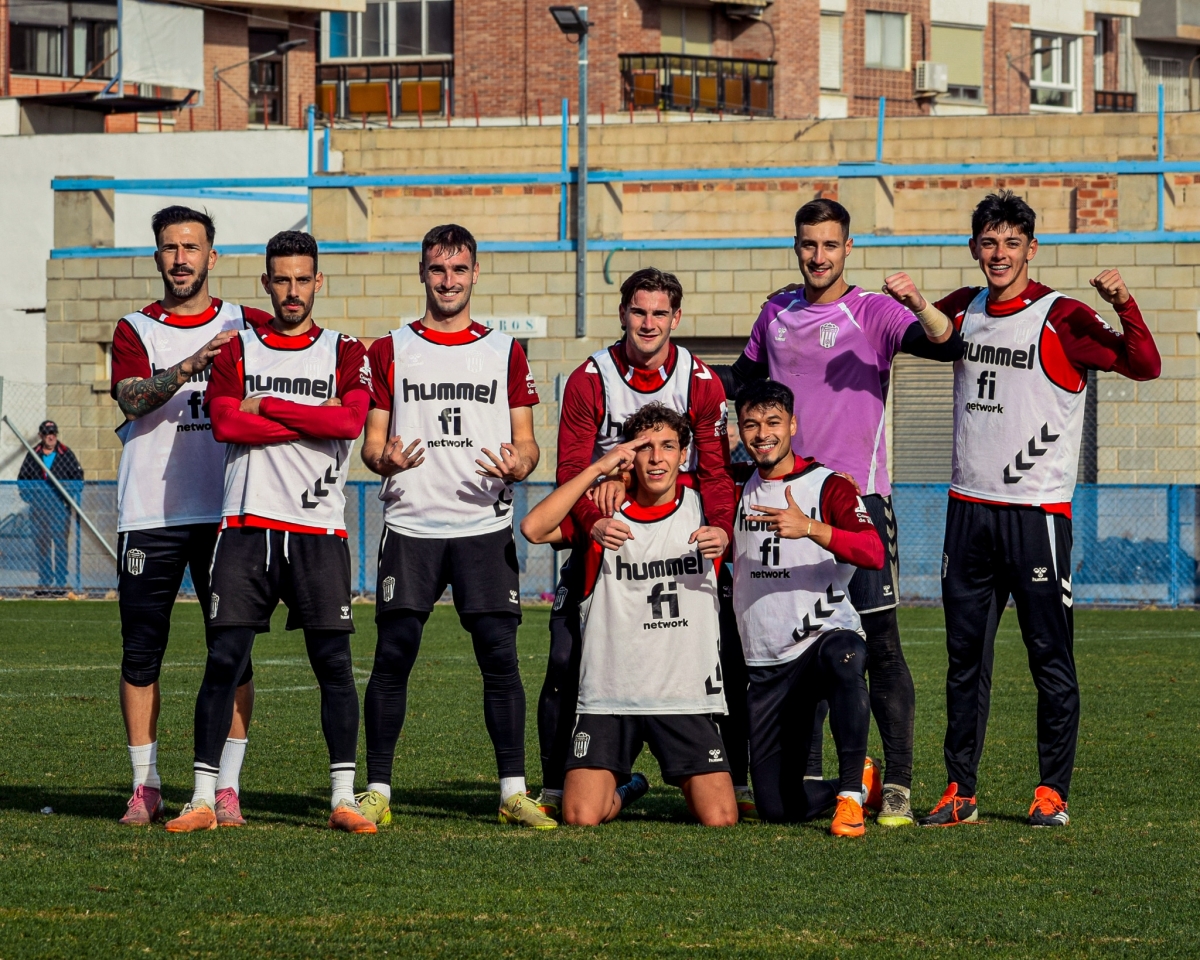 El Eldense, obligado a ganar al Tarazona