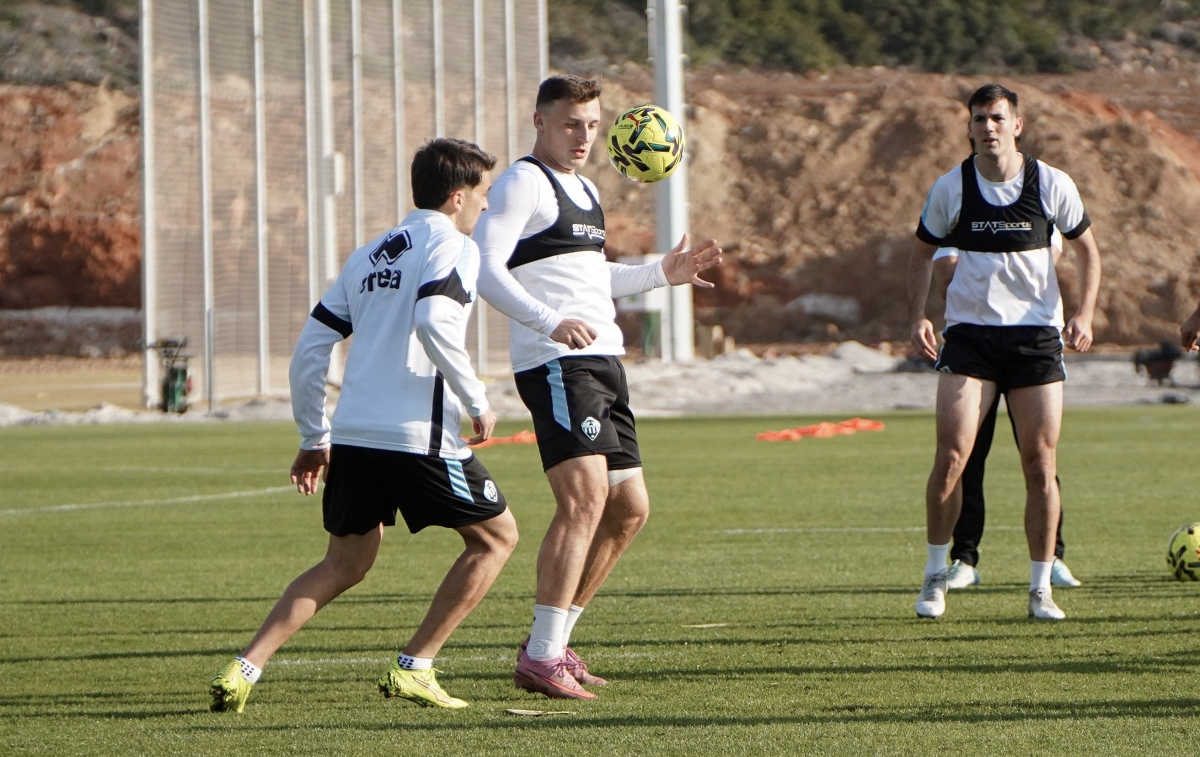 El Castellón prepara el partido contra el Mirandés con la vuelta al trabajo de Jakobsen