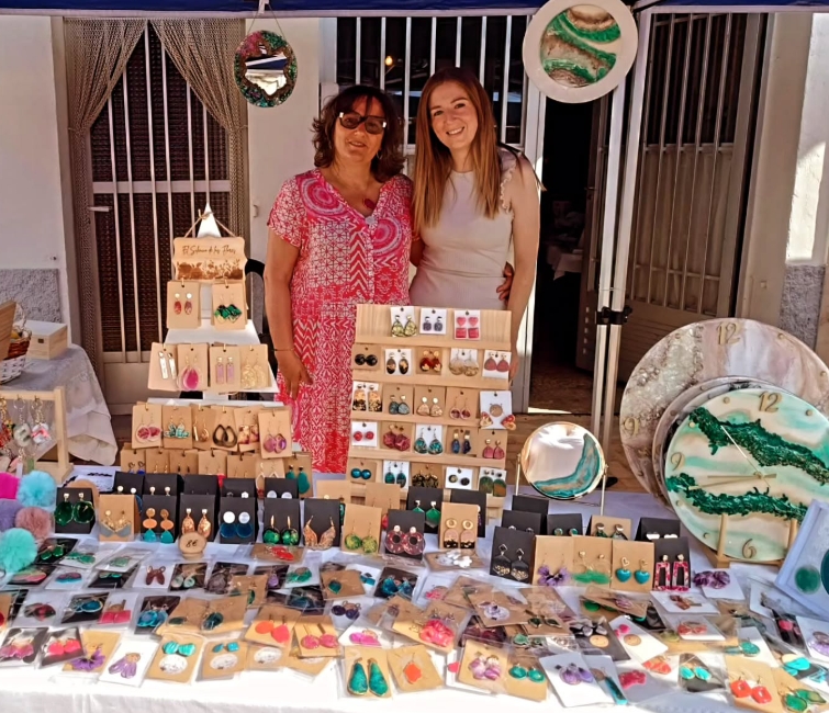 Torre d'En Besora inspira la creació artesanal de peces de bijuteria i regals