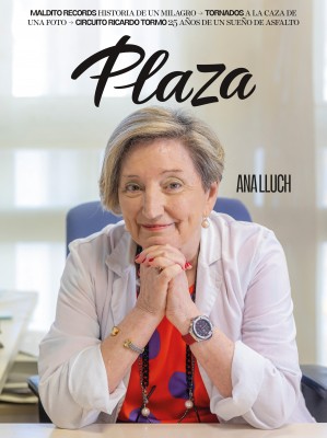 Ana Lluch, portada de septiembre de la revista Plaza 

