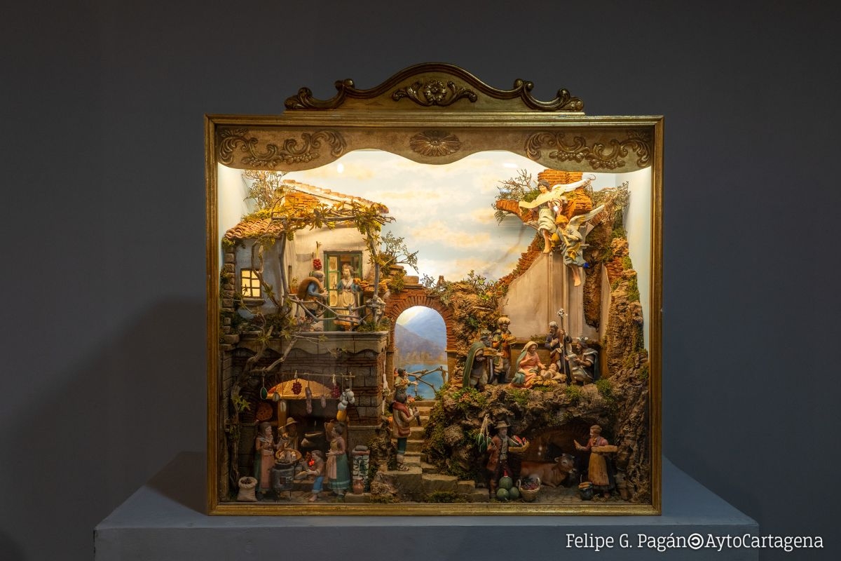 Cuéntame un cuento... pero que sea de Navidad:  una exposición en Cartagena reúne 700 piezas de todo tipo de belenes