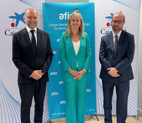 CaixaBank y Afín SGR renuevan su convenio y amplían hasta 100 millones la línea de financiación