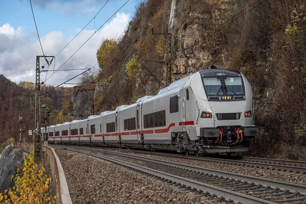 Talgo aprueba la entrada de Sepi y anuncia el próximo cierre de la compra por Sidenor
