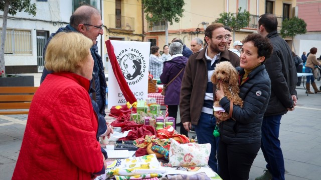 Onda vive un multitudinario Matí Nadalenc con talleres infantiles y actividades familiares en el Raval