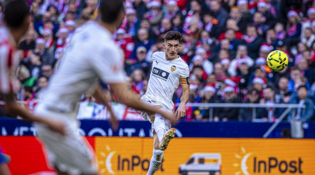 El Valencia CF cae con dignidad en el Metropolitano (2-1)