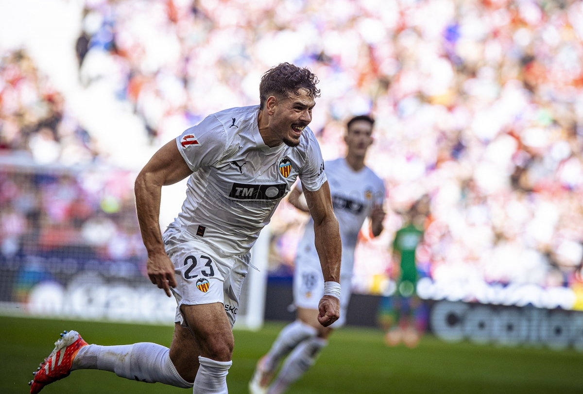 Las notas del Atlético de Madrid 2-1 Valencia CF: el golazo de Beltrán no es suficiente 