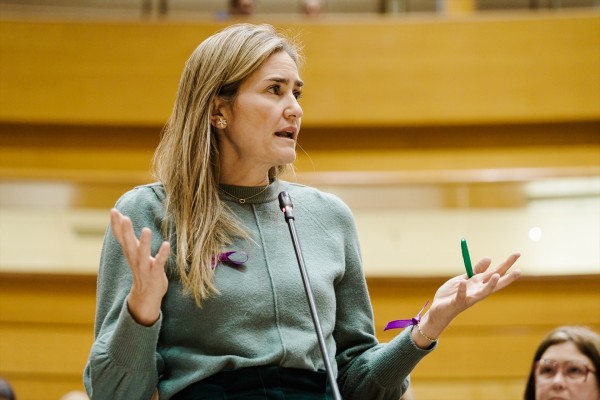 El Gobierno llama a la precaución tras el aviso rojo de la Aemet por fuertes lluvias en la Comunitat