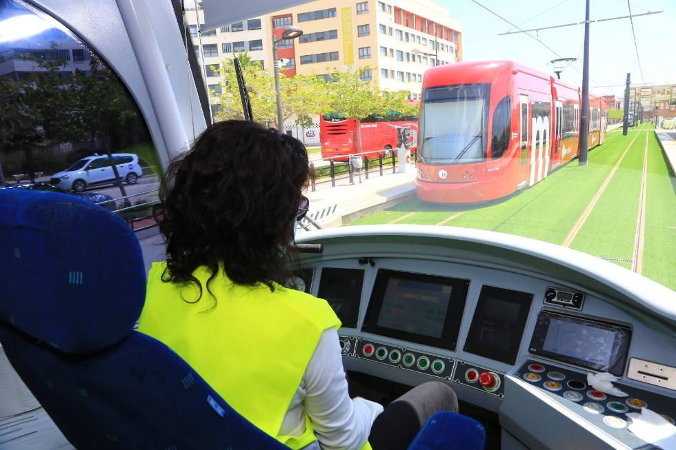 FGV oferta 68 plazas para servicios de conducción y circulación en Metrovalencia y el TRAM