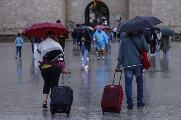La borrasca Emilia deja lluvias persistentes durante la madrugada en la Safor y el extremo norte de la Marina Alta