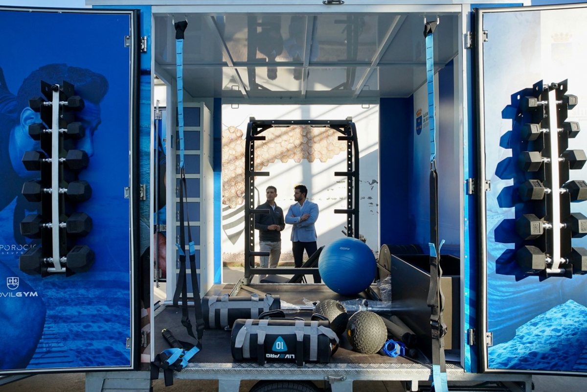 Burriana incorpora un gimnasio móvil para fomentar la actividad deportiva al aire libre