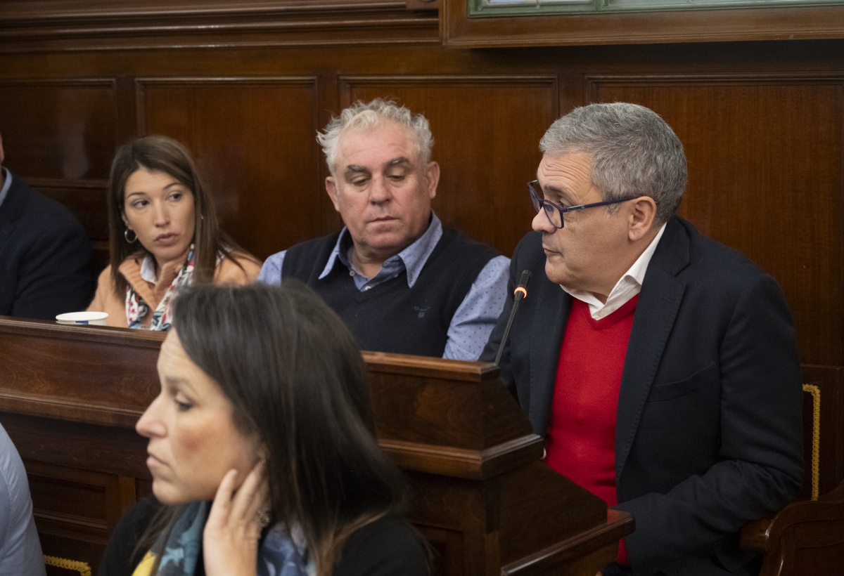 El PSPV-PSOE reclama en la Diputación criterios transparentes para el reparto de maquinaria de caminos rurales