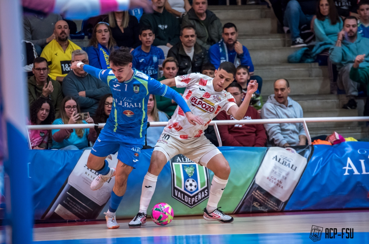 ElPozo no afloja y mantiene el liderato de Primera y su extraordinaria racha