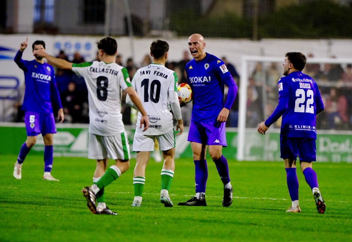 Rentero se encara con Javi Feria - Foto: LOF Rentero se encara con Javi Feria