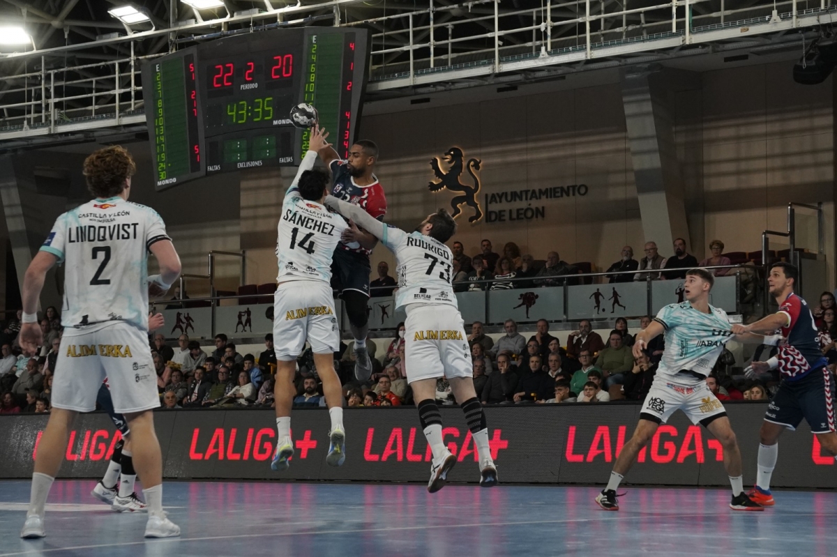 Tarde nublada en León para el Eón